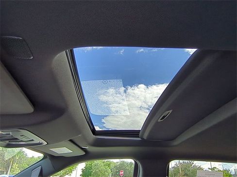 Used 2023 Chevrolet Silverado 1500 High Country w/ Z71 Off-Road Package image 20