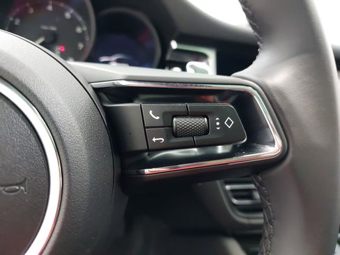 Used 2026 Porsche Macan image 20