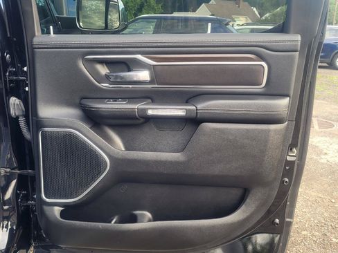 Used 2022 RAM 1500 Laramie AWD/4WD image 32