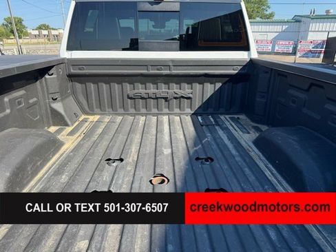 Used 2024 GMC Sierra 2500 AT4X AWD/4WD image 17