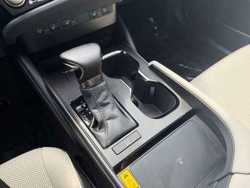 Used 2025 Lexus ES 350 w/ Premium Package FWD image 24