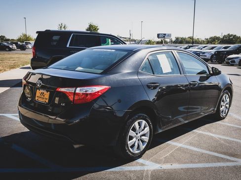 Used 2016 Toyota Corolla LE image 22