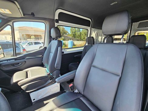 Used 2026 Mercedes-Benz Sprinter 2500 image 22