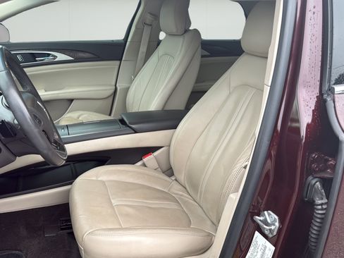 Used 2017 Lincoln MKZ Reserve FWD image 9