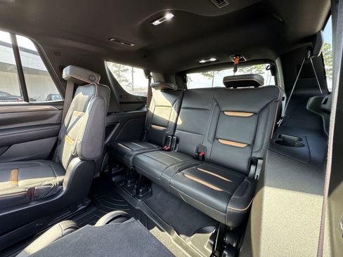 Used 2023 GMC Yukon AT4 w/ AT4 Premium Plus Package image 32