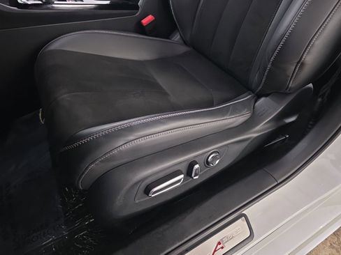 Used 2023 Acura Integra A-Spec image 32