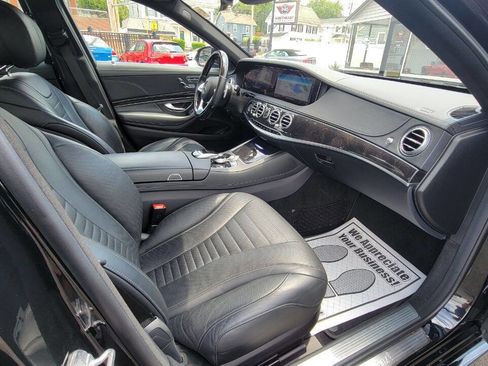 Used 2019 Mercedes-Benz S 560 4MATIC Sedan image 18