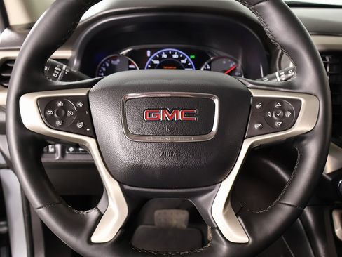 Used 2023 GMC Acadia Denali w/ Denali Technology Package image 3