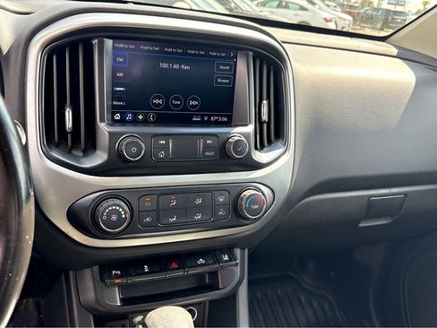 Used 2022 Chevrolet Colorado LT w/ Fleet Safety Package image 9