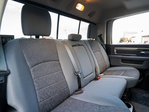 Used 2018 RAM 1500 Big Horn image 31