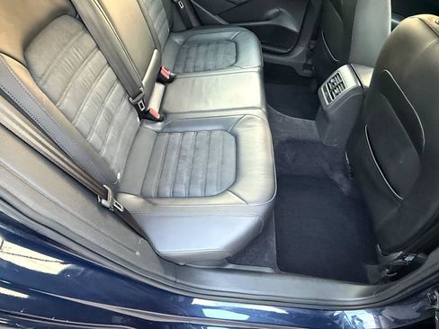 Used 2013 Volkswagen Passat 2.5 SEL FWD image 32