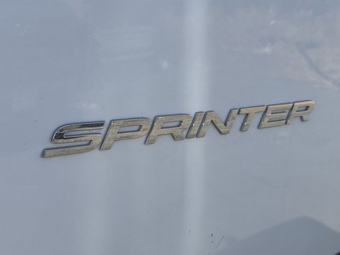 Used 2022 Mercedes-Benz Sprinter 2500 image 13