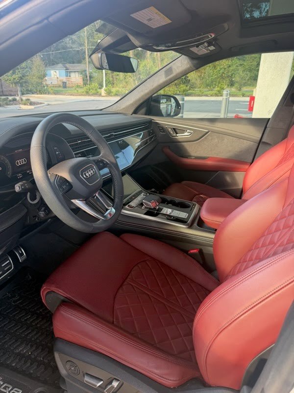 Used 2026 Audi SQ8 Prestige AWD/4WD image 4
