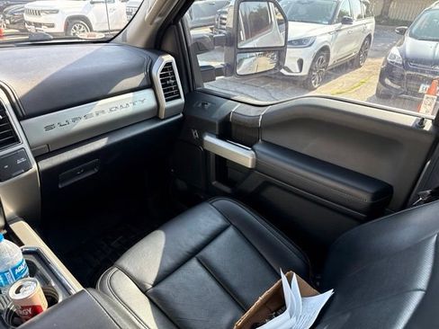 Used 2021 Ford F250 Lariat w/ Lariat Ultimate Package AWD/4WD image 19