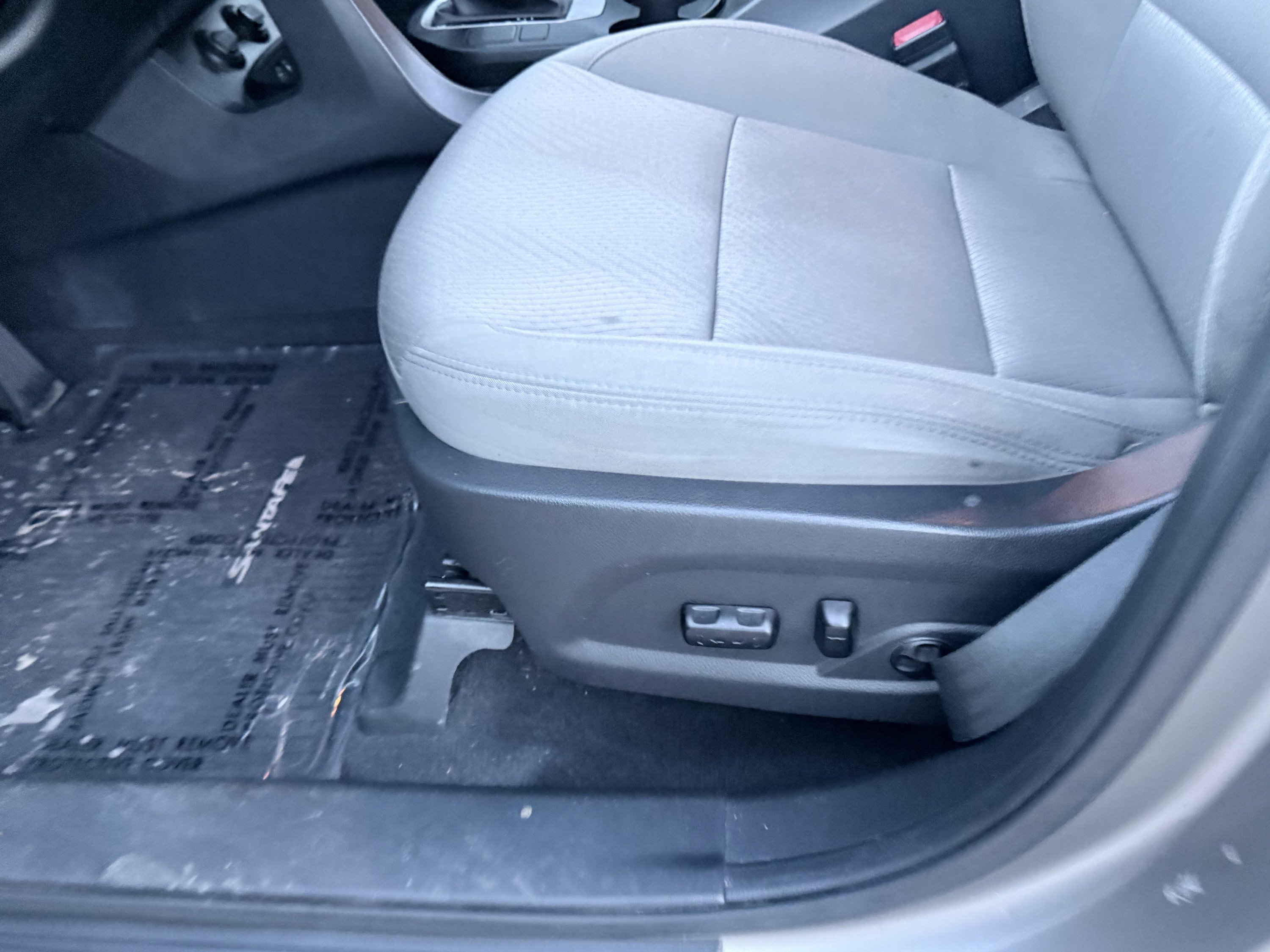 Used 2017 Hyundai Santa Fe Sport FWD image 20
