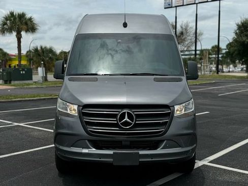 Used 2020 Mercedes-Benz Sprinter 2500 image 8