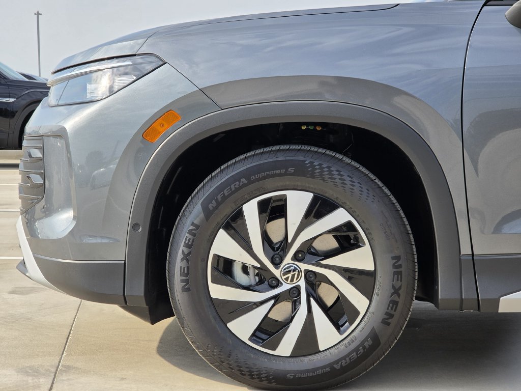New 2026 Volkswagen Tiguan S FWD image 7