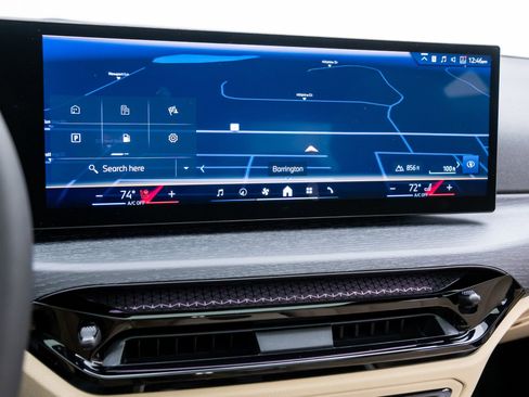 New 2026 BMW 330i xDrive Sedan w/ Premium Package image 25