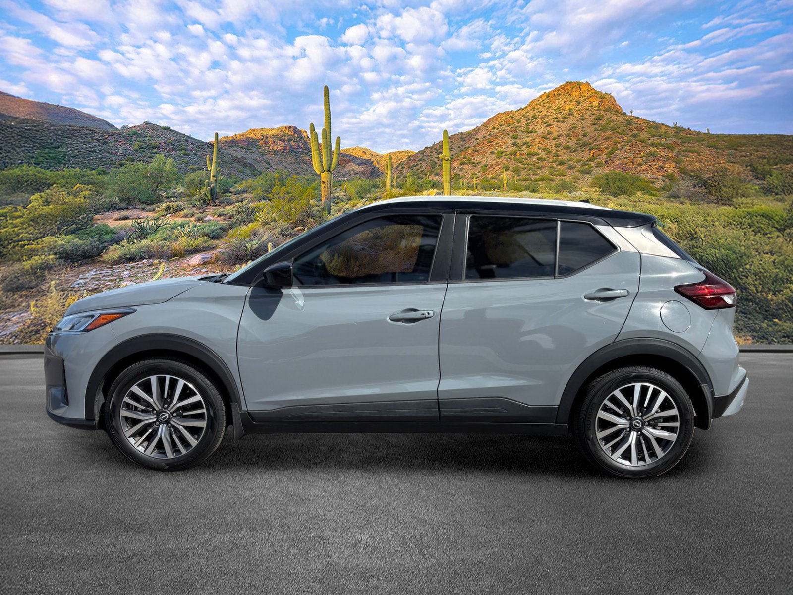 Used 2024 Nissan Kicks SV FWD image 7