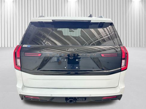 New 2026 Ford Expedition Tremor image 6