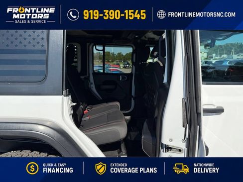 Used 2018 Jeep Wrangler Unlimited Rubicon AWD/4WD image 14