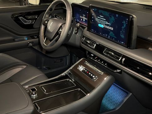 New 2026 Lincoln Aviator Reserve AWD/4WD image 10