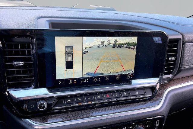 Used 2025 Chevrolet Silverado 1500 LT Trail Boss w/ LT Trail Boss Premium Package AWD/4WD image 11