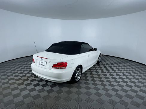 Used 2012 BMW 128i Convertible image 8