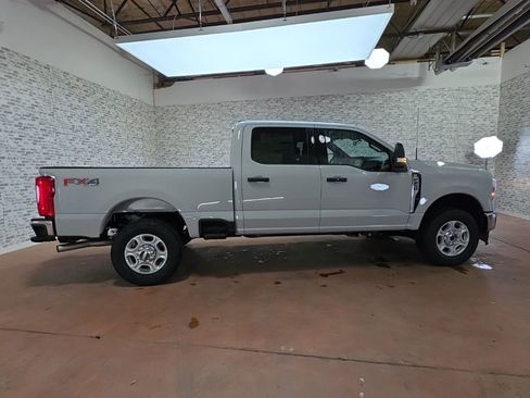 New 2026 Ford F250 XLT w/ FX4 Off-Road Package image 7