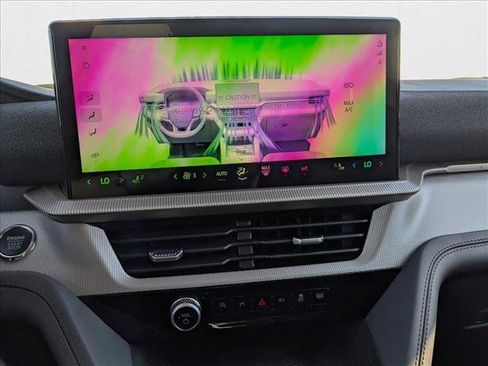 New 2025 Ford Explorer Active image 12