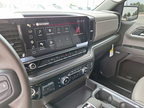 Used 2026 GMC Sierra 1500 SLT AWD/4WD image 26