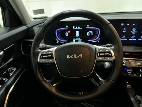 Used 2023 Kia Telluride S AWD/4WD image 31