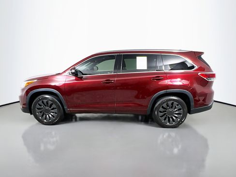 Used 2016 Toyota Highlander Limited FWD image 9