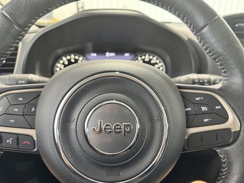 Used 2015 Jeep Renegade Limited w/ Trailer Tow Group AWD/4WD image 11