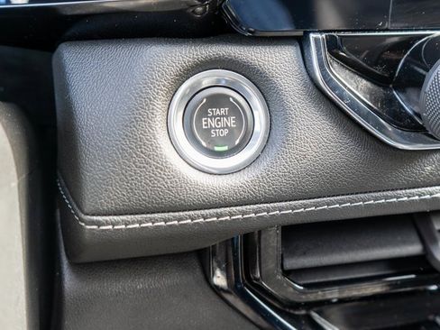 Used 2023 Chevrolet Colorado LT image 18