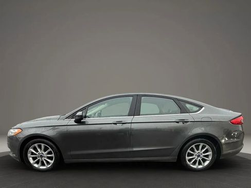 Used 2017 Ford Fusion SE image 8