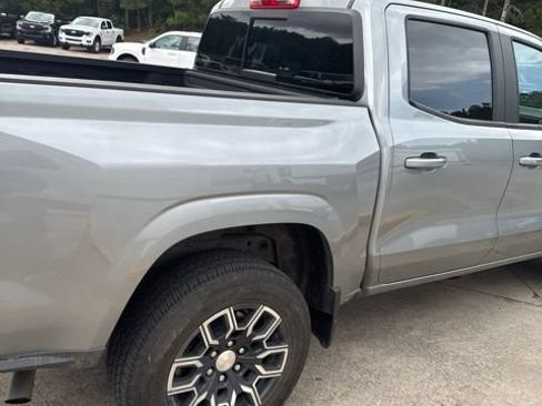 Used 2024 Chevrolet Colorado LT w/ LT Convenience Package III RWD image 30