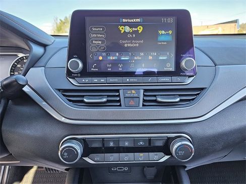 Used 2025 Nissan Altima 2.5 SR image 21