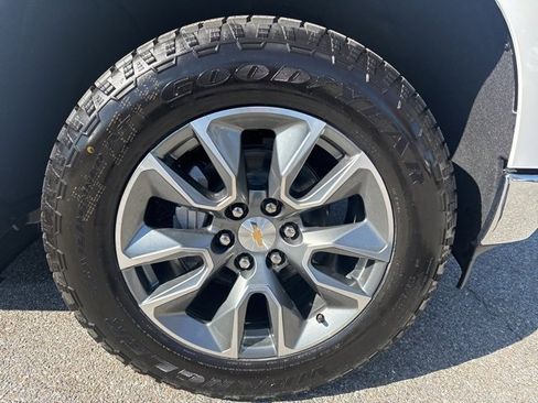 New 2026 Chevrolet Silverado 1500 LT w/ Z71 Off-Road Package image 9