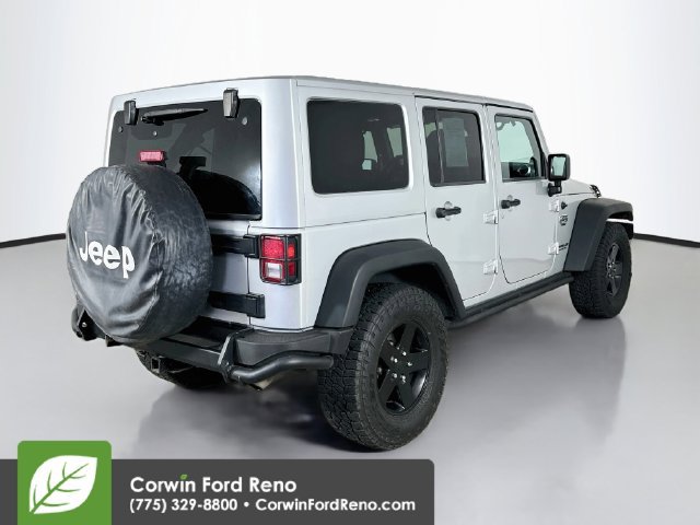 Used 2012 Jeep Wrangler Unlimited Rubicon AWD/4WD image 9