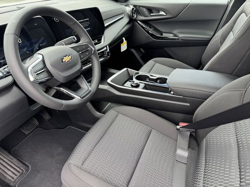 New 2026 Chevrolet Equinox LT image 8