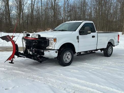 Used 2022 Ford F250 XL w/ Power Equipment Group image 16