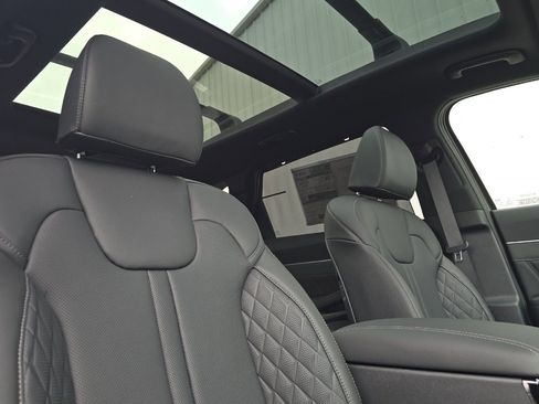 New 2026 Kia Sorento SX Prestige AWD/4WD image 15