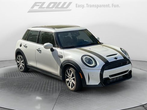 Certified 2024 MINI Cooper S image 1