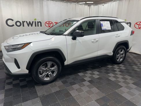 Used 2025 Toyota RAV4 LE image 4