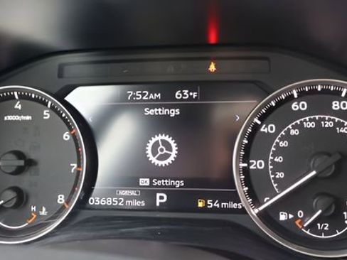 Used 2024 Mitsubishi Outlander ES AWD/4WD image 20