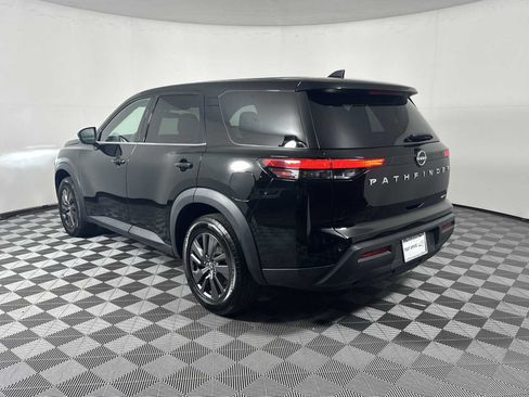 Used 2022 Nissan Pathfinder S AWD/4WD image 5