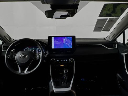 Used 2024 Toyota RAV4 Limited image 30