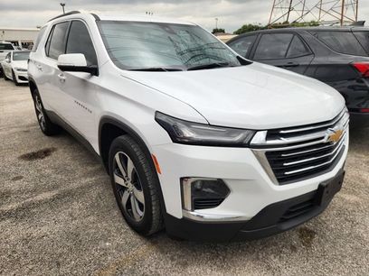 Used 2023 Chevrolet Traverse LT w/ LT Premium Package