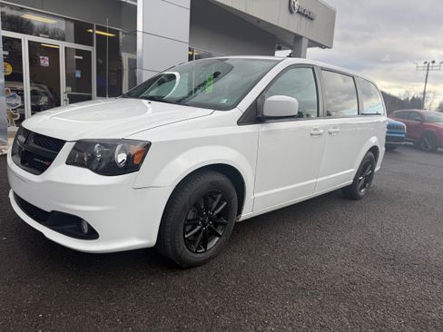 Certified 2020 Dodge Grand Caravan GT image 3